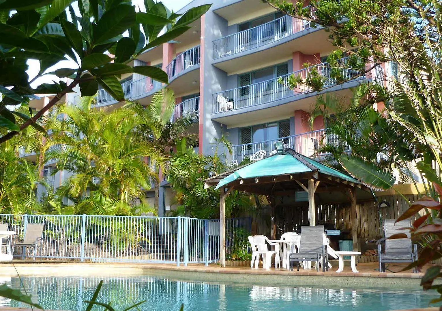 *** Aparthotel Lindomare Apartments Caloundra Australia